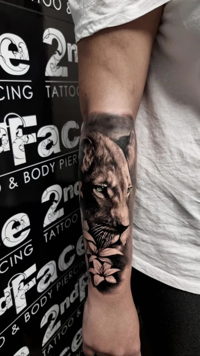 Fotografie din portofoliul 2nd Face Tattoo & Body Piercing, București