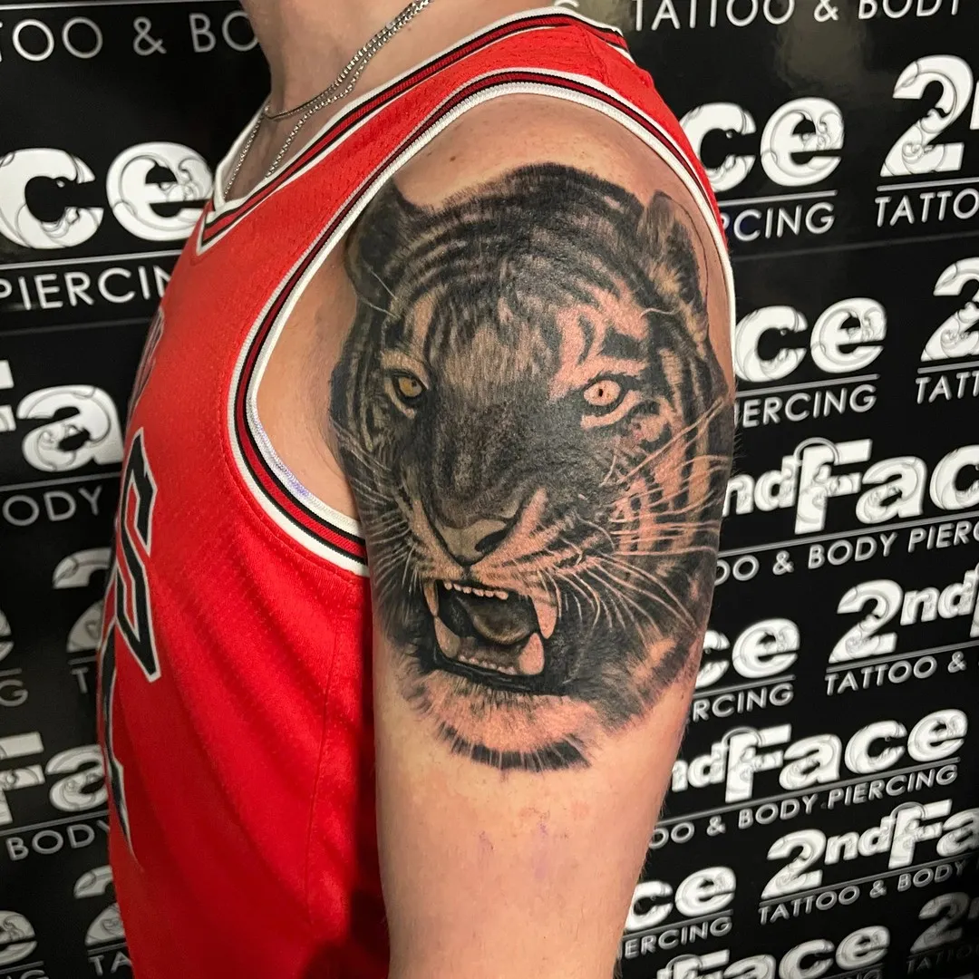 Fotografie din portofoliul 2nd Face Tattoo & Body Piercing, București