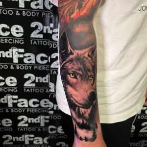 #wolf #wolftattoo #tattoos #tattooed #tattooedmen #tattoo #blackandgreytattoo #realistictattoo #tats #artistsoninstagram #artist #tattooartist #art #bodyart #inked #best #bestfriends #insta #instagram #instamood #1