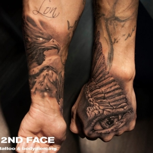 aripa ochi tatuaj vultur