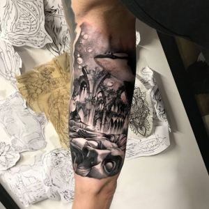 black-and-grey-full-sleeve-tattoo full sleeve tattoo black and grey