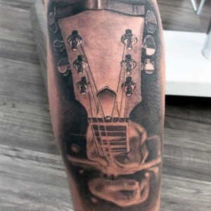 tatuaj chitara muzica salon tatuaj chitara muzica