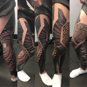 tatuaj geometic pe picior tatuaj geometic pe picior