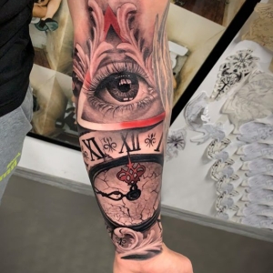 tatuaj ochi pe antebrat tatuaj ochi pe antebrat