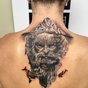 Tatuaj Spate Black and Grey Tatuaj Spate Black and Grey